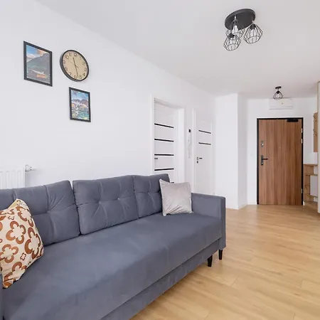 Modern Apartment With Parking Near Tauron Arena By Rent Like Home Krakow Exterior photo