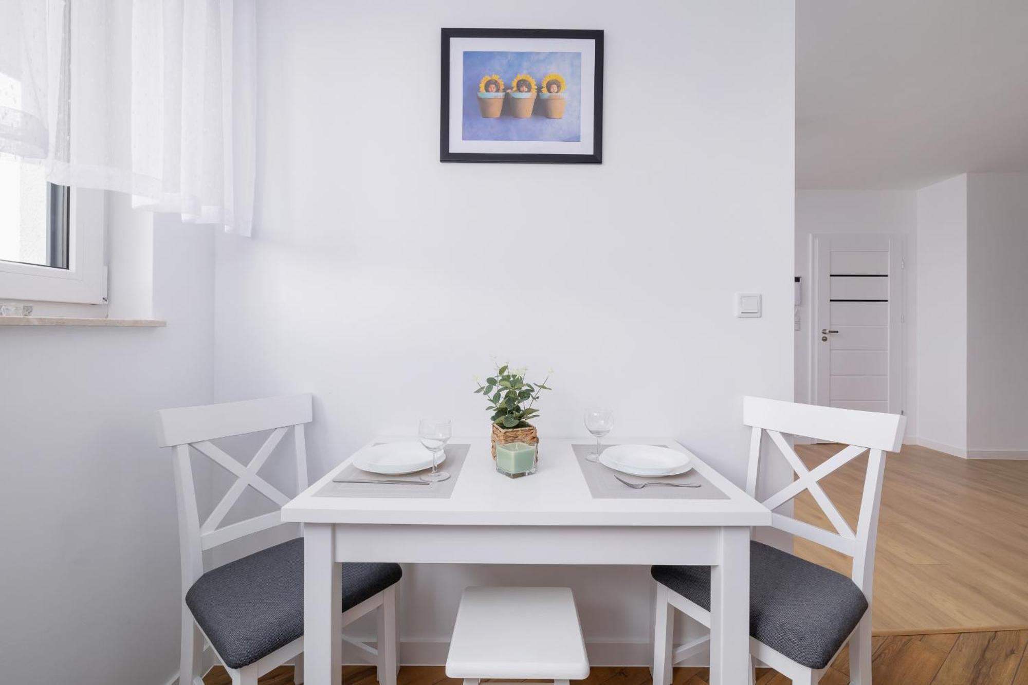 Apartment Modern With Parking Near Tauron Arena By Rent Like *