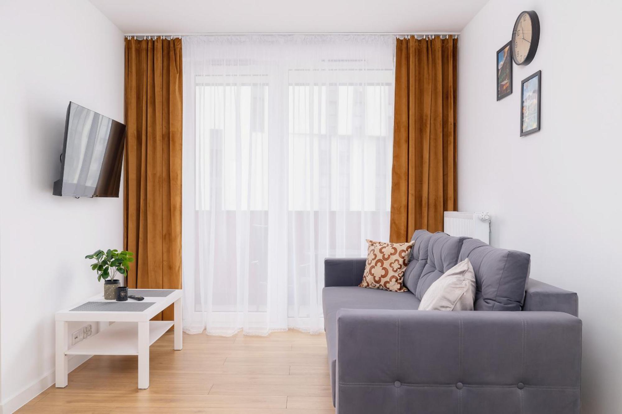 Modern With Parking Near Tauron Arena By Rent Like Apartment